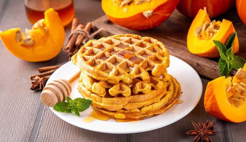 Simple Autumn Breakfast Ideas To Delight Your Family - MothersMight